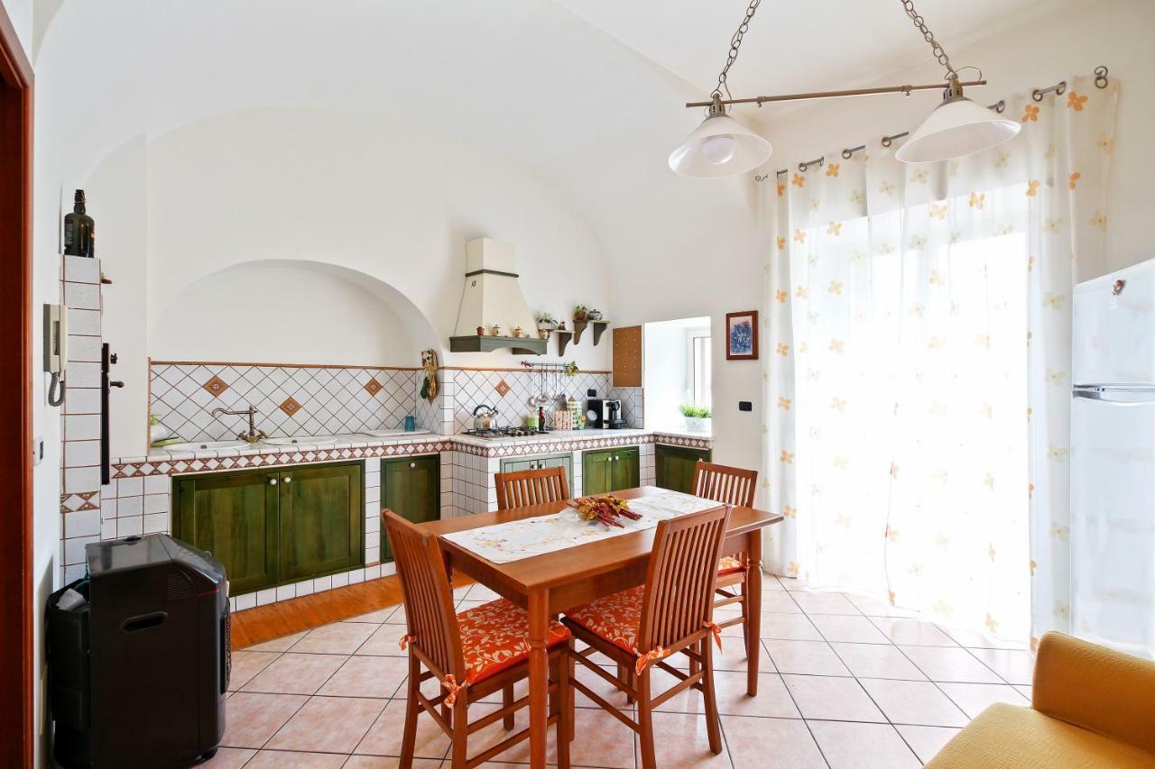 Central Balcony Apartment 卡塔尼亚 外观 照片