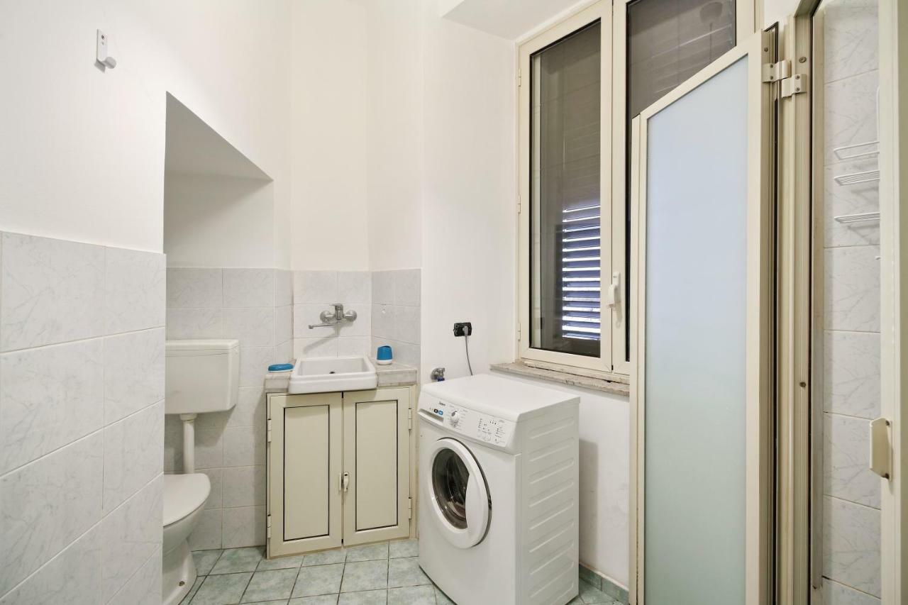 Central Balcony Apartment 卡塔尼亚 外观 照片